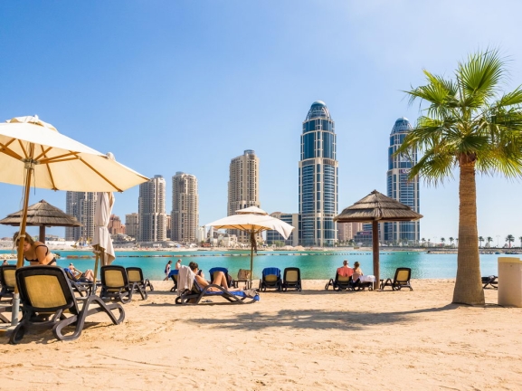 A A E: ARBIJAS GRAND TOUR: KUVEITA, BAHREINA, KATARA UN ARBU EMIRTI  DUBAIJA UN AB DAB