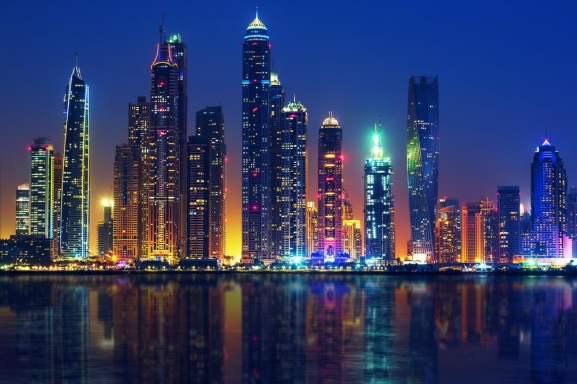 A A E: ARBIJAS GRAND TOUR: KUVEITA, BAHREINA, KATARA UN ARBU EMIRTI  DUBAIJA UN AB DAB