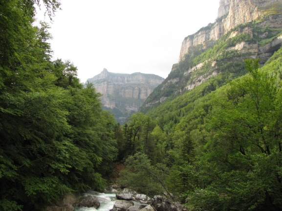 Spānija: BARSELONA, ANDORA, PIRENEJU KALNI UN BASKU ZEME