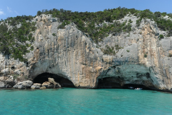 Itlija: DIENVIDSARDNIJA KOP AR ROBERTO  2.CLIENS