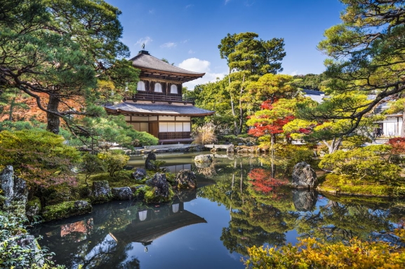 Japāna: JAPĀNAS GRAND TOUR AR HOKAIDO UN KJUSJU SALĀM – NO ZIEDU PAKLĀJIEM UN ŪDENS KASKĀDĒM LĪDZ KŪPOŠIEM VULKĀNIEM UN MAZAJAI JELOUSTONAI