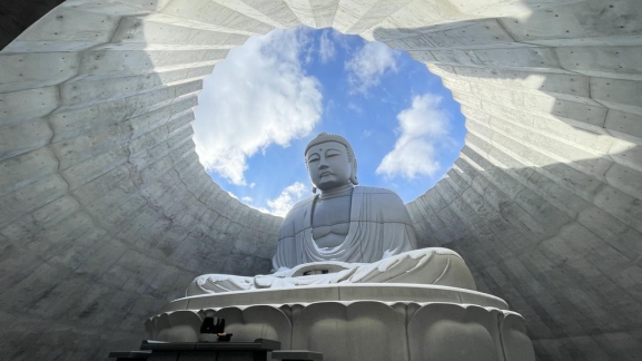 Japāna: JAPĀNAS GRAND TOUR AR HOKAIDO UN KJUSJU SALĀM – NO ZIEDU PAKLĀJIEM UN ŪDENS KASKĀDĒM LĪDZ KŪPOŠIEM VULKĀNIEM UN MAZAJAI JELOUSTONAI