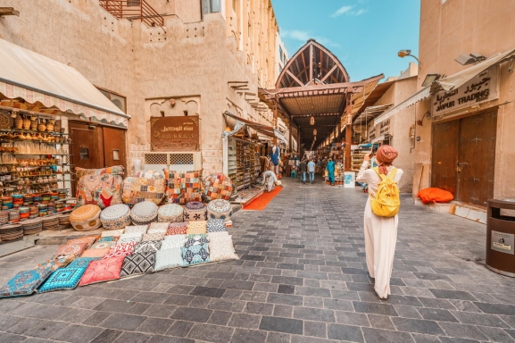 A A E: JAUNGADA ARĀBIJAS KRUĪZS – OMĀNA, KATARA UN ARĀBU EMIRĀTI - DUBAIJA UN ABU DABĪ