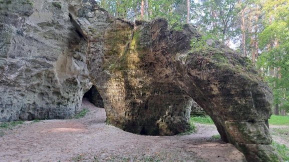 Latvija: LATVIJAS KINO VIETAS UN MELODIJAS KOP AR ROBERTU IPURU UN MZII ARTI GGU