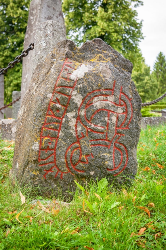 Zviedrija: NO ZVIEDRIJAS SENAJM MUIM UN PILM, SUDRABA IEGUVES VIETM UN BOTNISKAJIEM DRZIEM LDZ TRADICIONLAJIEM AMATNIEKU CIEMATIEM