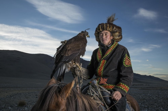 Mongolija: PA INGISHANA UN MARKO POLO PDM - LEENDM APVT MONGOLIJA UN DABAS EDEVRIEM ROTTAIS NAS ZDA CE