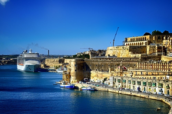 Malta: VIDUSJRAS KRUZS  MALTA, SICLIJA, APLIJA, KEFALONIJA UN MIKONOS SALA AR ATNM UN PELOPONSU GRIEIJ